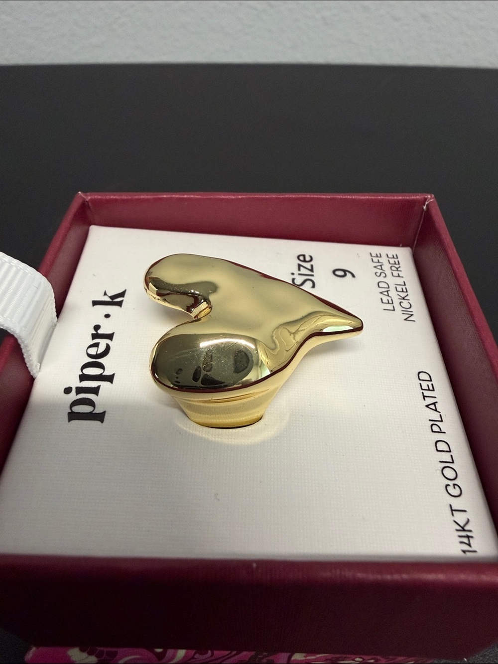 Piper K | Gold-Tone Hammered Heart Ring | Size 9 - Picture 5 of 8